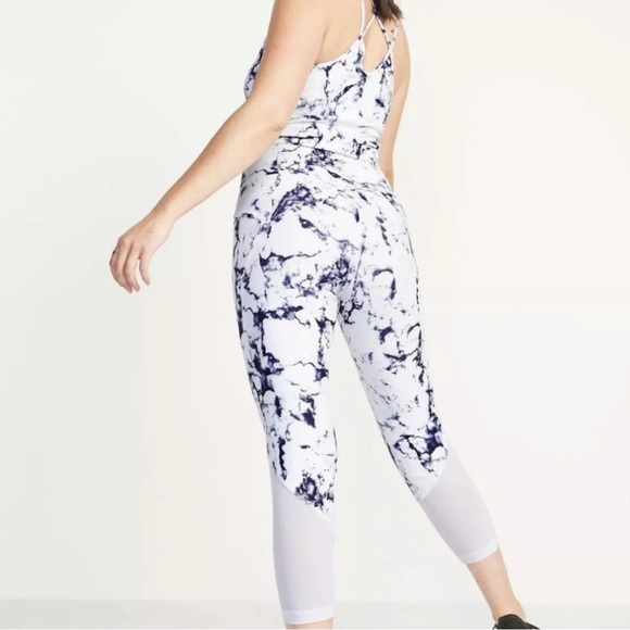 Old Navy High-Waisted PowerSoft Run Crop Leggings Blue Marble M New White Active - Picture 2 of 7